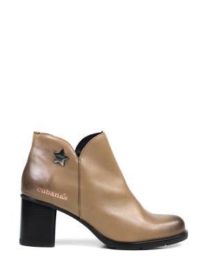 Bota Pull em Pele Beige