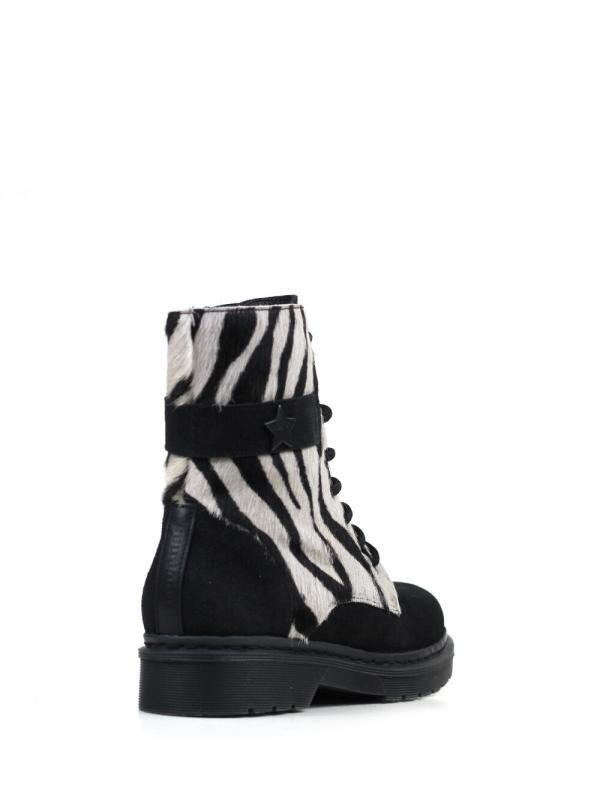 Bota em Camurça Preta e Estampa de Animal Print