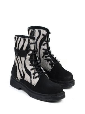 Bota em Camurça Preta e Estampa de Animal Print