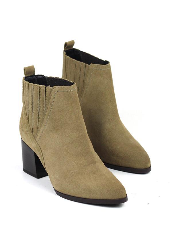 Bota em Camurça Beige com Salto em Bloco