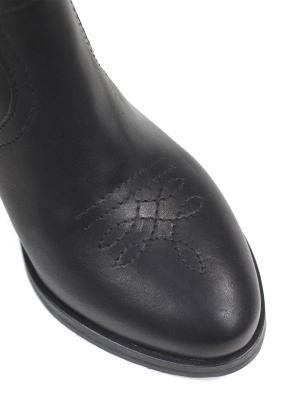 BOTA PRETA EM PELE COM SALTO EM BLOCO