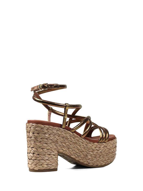 Sandal with Platform and Metallic Straps - Image 3