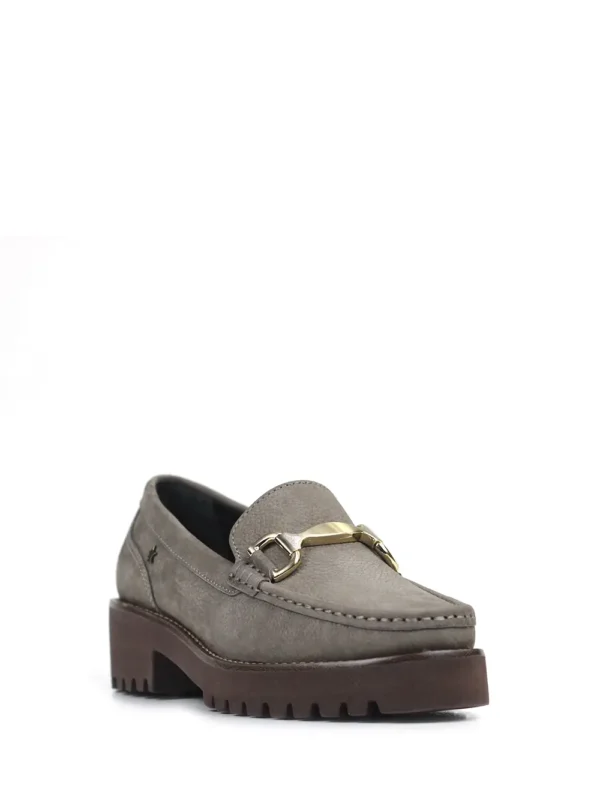 Loafer em Pele Cinza e Sola Tratorada