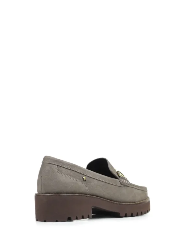 Loafer em Pele Cinza e Sola Tratorada
