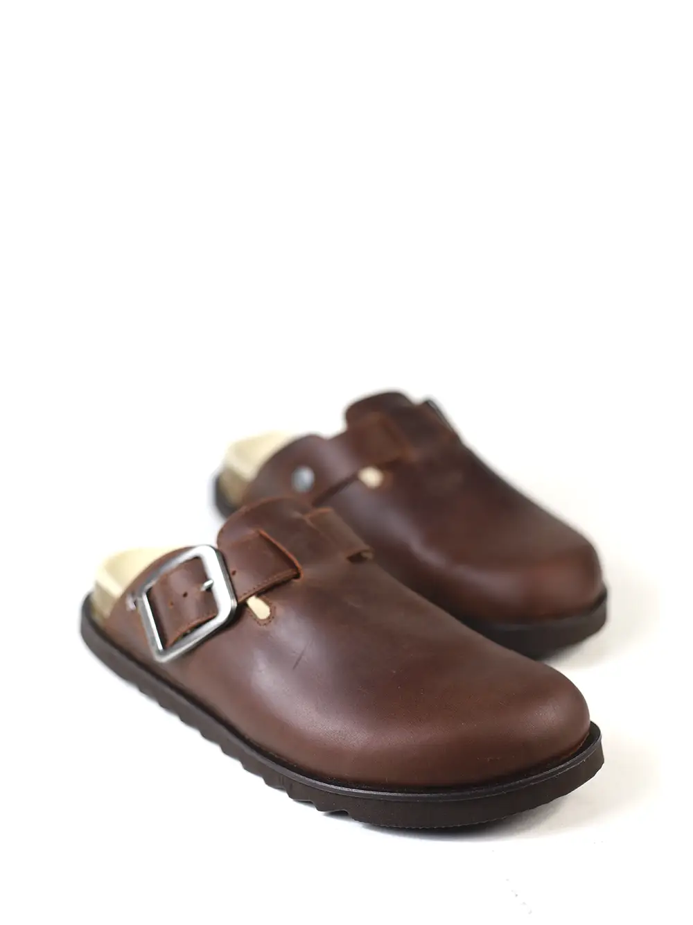 Maria-Sandália Homem em Pele Castanha e Pelo Natural - Image 4